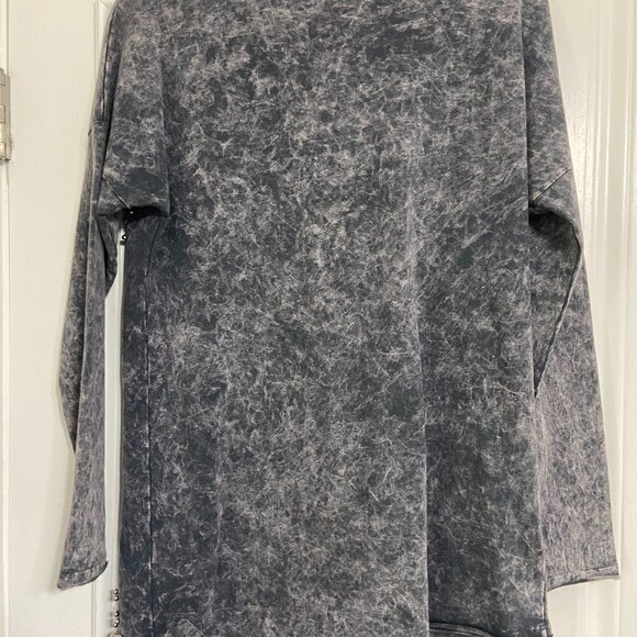 Zarga women's small acid wash asymetric beaded scoop neck with distressed detail - Picture 7 of 7